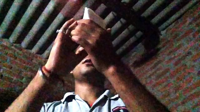 How to play shankh shell conch ( शंख कैसे बजाएं शंख बजाना सीखें )