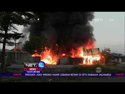 Kebakaran Menghanguskan Pabrik Plastik - NET12