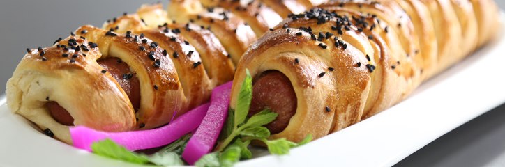 خطوات سهلة لتحضير فطيرة الهوت دوغ