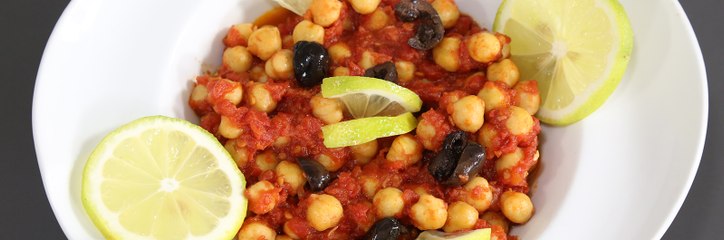 سلطة الحمص بالكمون بخطوات سهلة