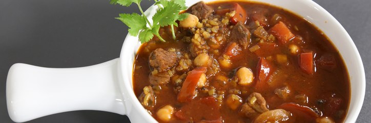 خطوات سريعة لتحضير شوربة الجاري أو الفريك الجزائرية