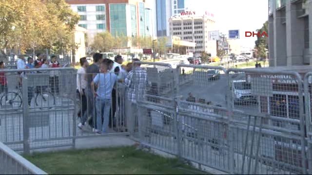 Şahinler ve Sarallar Adliyede Birbirine Girdi