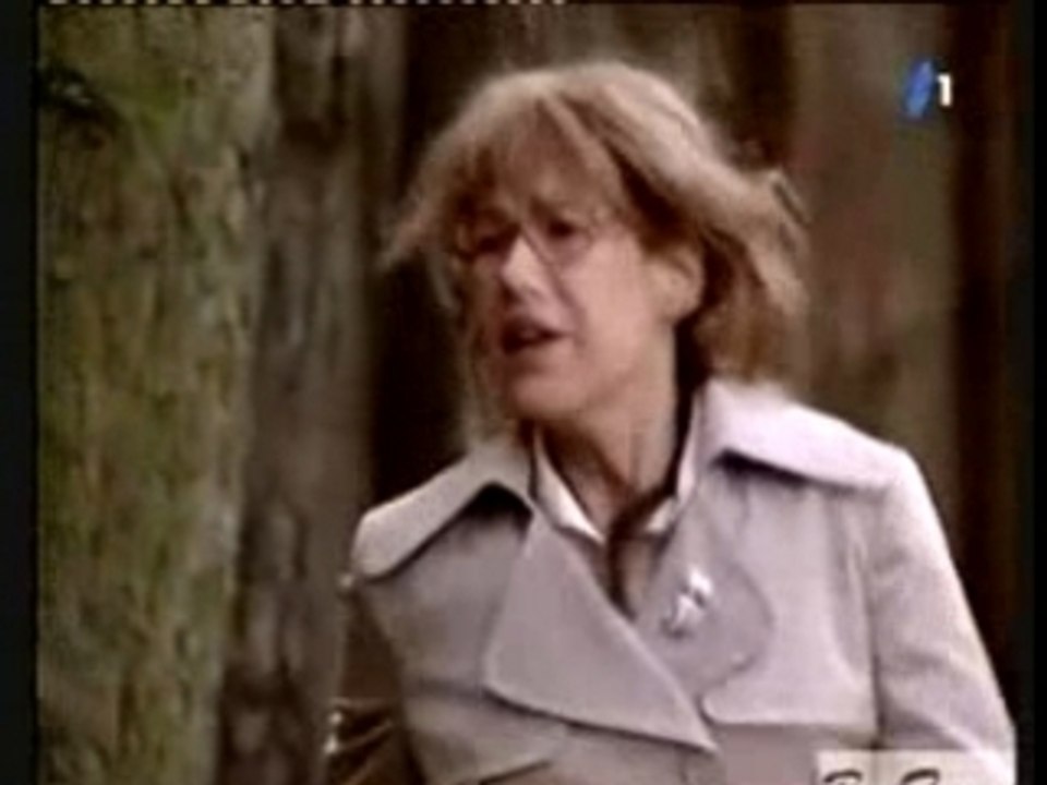 Une femme parle avec son coeur