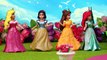 Princess Cinderella Celebrates Her Wedding - Videos of Princess Toys and Playmobil (Spanish)