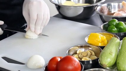 راتاتوي غراتان الدجاج والبطاطا بالخطوات السهلة