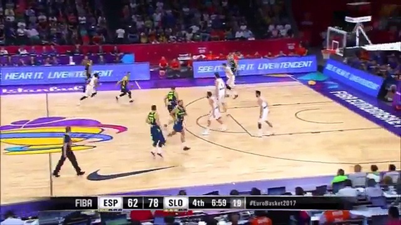 Goran Dragic playing with Ricky Rubio