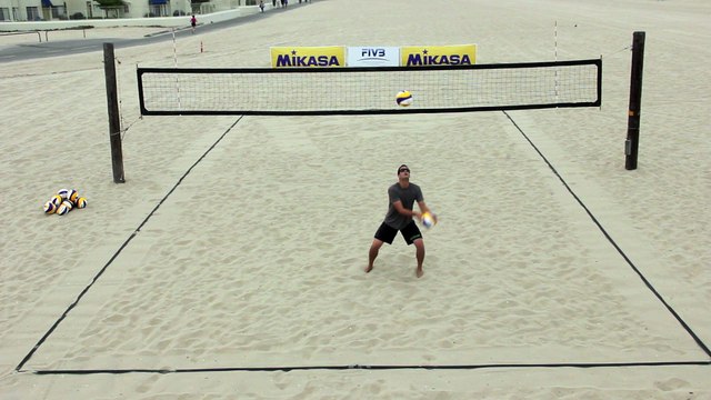 WARM UP DRILLS FIVB_1.2_2_Ball_Juggle