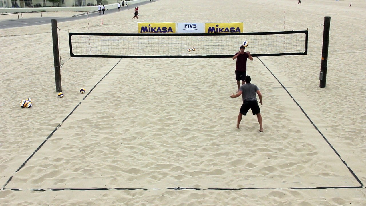 WARM UP DRILLS FIVB_1.8_Pass_Tomahawk_Turn_and_Dig