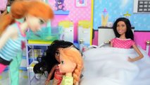 Moana Gets Twin Sisters! Barbie Baby Doctor Delivers Twins! - anna and elsa toddlers