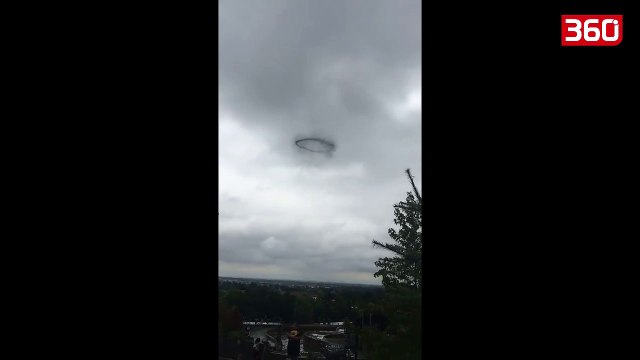 Nje rreth misterioz i zi prej tymi pluskon ne qiell (360video)