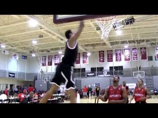 Syracuse Big Matthew Moyer Dunks All Over The Showdown in Philly!
