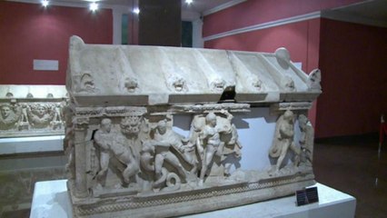 Yurtdışına kaçırılan Roma lahidi Türkiye'ye getirildi