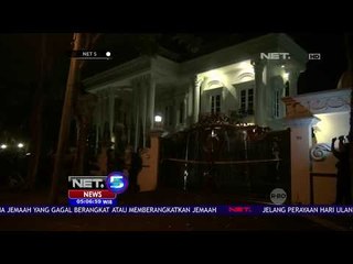 Скачать видео: Polisi Geledah Rumah Pemilik First Travel di Sentul City - NET5