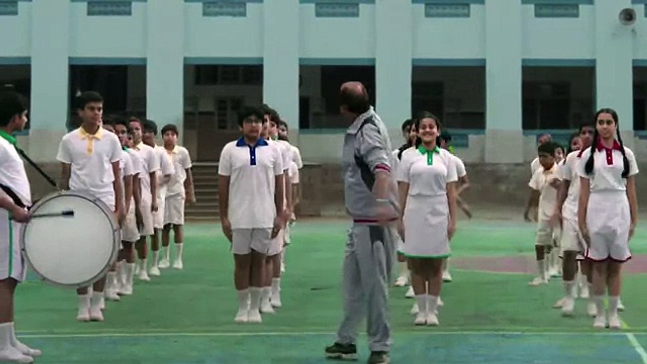 BRITANNIA TREAT FRUIT FunInTheMiddle TVC (45 Secs) - Kannada