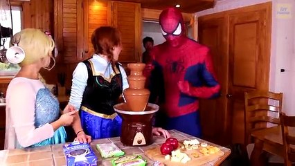 Frozen Elsa & Spiderman CHOCOLATE FOUNTAIN CHALLENGE! w/ Maleficent Anna Spidergirl Superh
