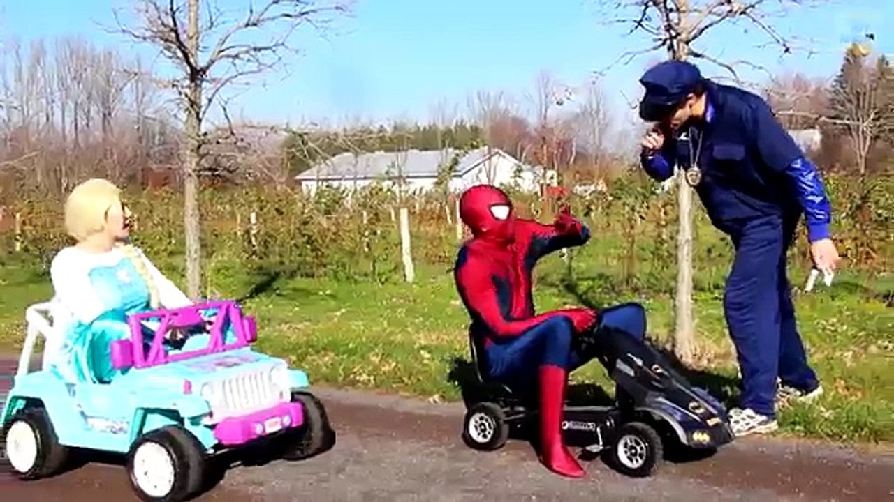 Frozen Elsa & Spiderman SURPRISE EGGS! w/ Joker Maleficent Anna Pink Spidergirl! Superhero