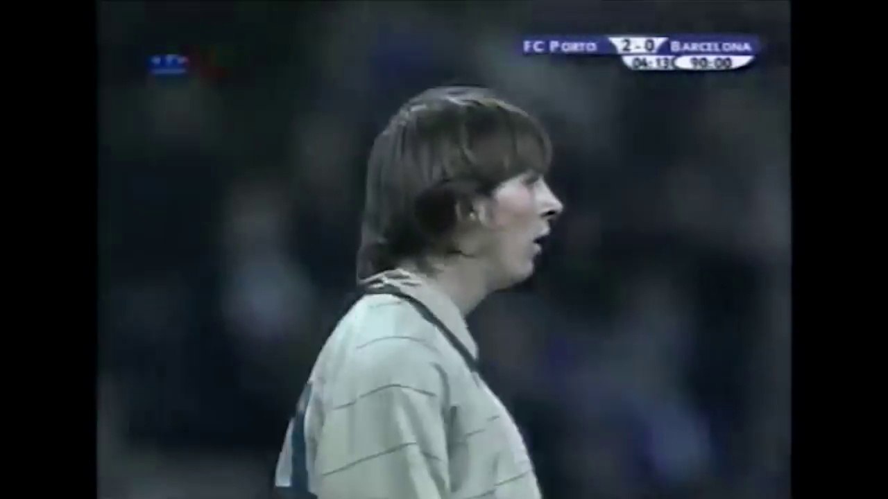 Lionel Messi vs FC Porto (2003) - Official Debut