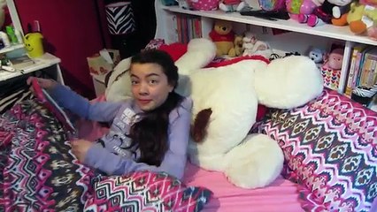 Katie gets hypnotized by water balloons!