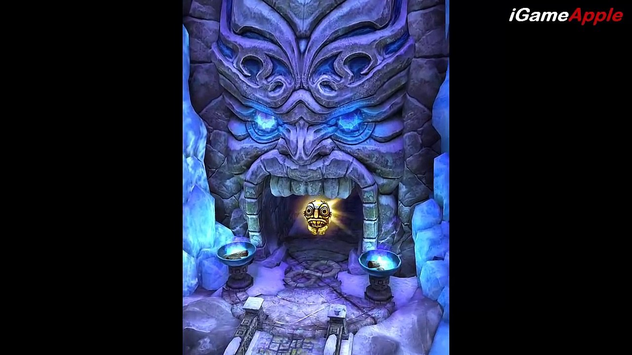 TEMPLE RUN 2 - BRUCE LEE with CHRISTMAS HAT (SHIRTLESS)