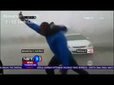 Nekat Selfie Saat Badai Irma Menerjang - NET12