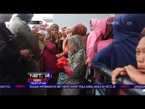 Ratusan Warga Berdesakan Antre Daging - NET24