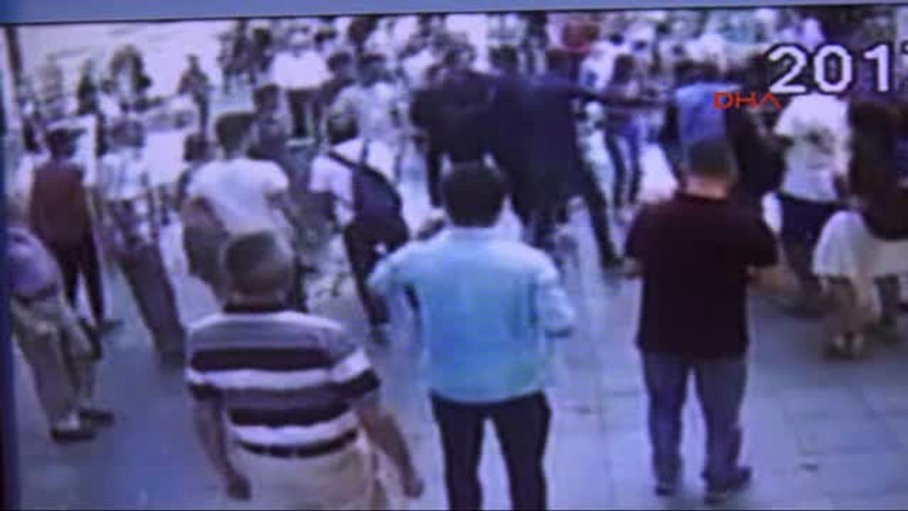 Bilimsel ve Laik Eğitim Hareketi' Standına Saldırı Anı Güvenlik Kamerasında