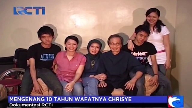Mengenang 10 Tahun Kepergian Chrisye, Sang Musisi Legendaris Indonesia