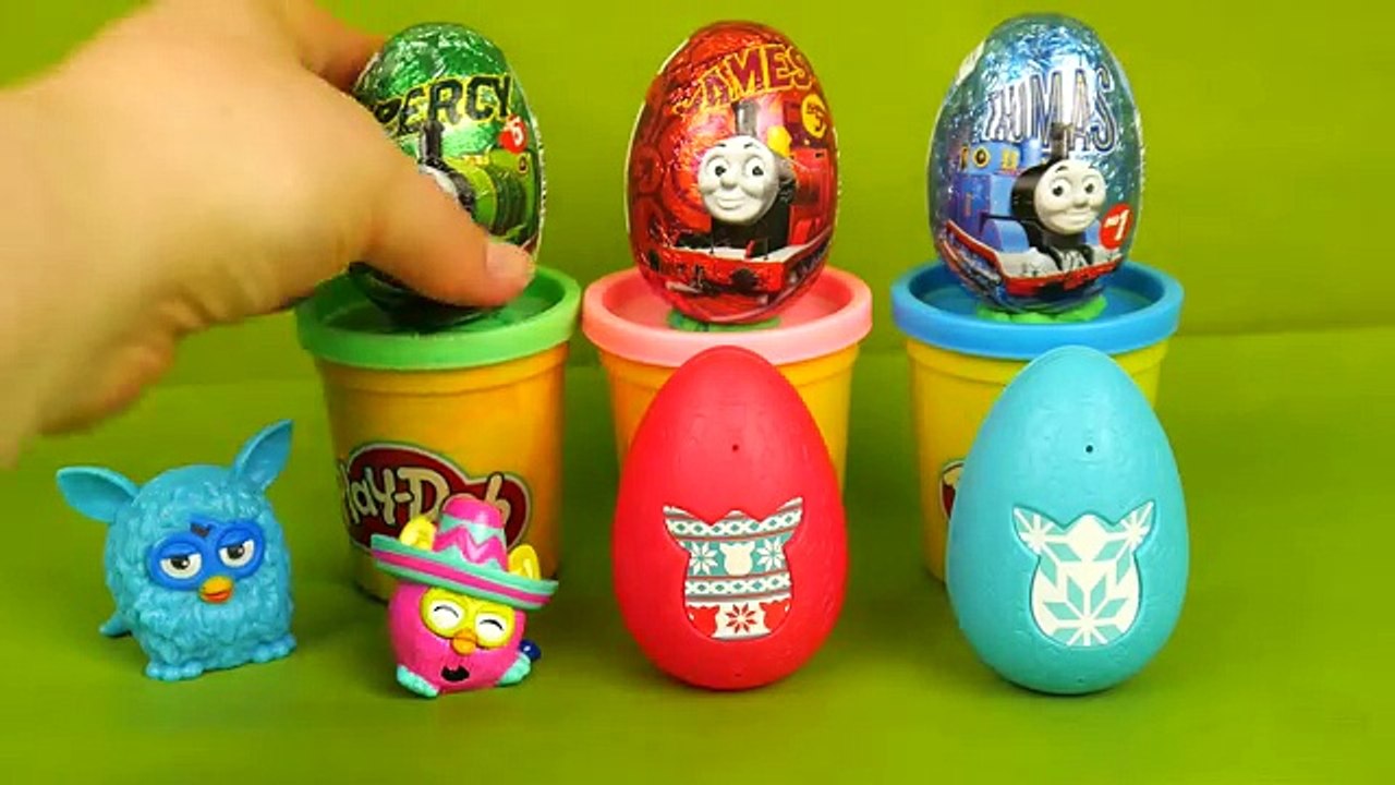 И бум Яйца двигатель друг сюрприз танк в томас Игрушки против Furby 2017