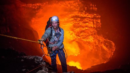 Aktif volkanın içine girdiler-Expedition to the Heart of an Active Volcano | 360° Video