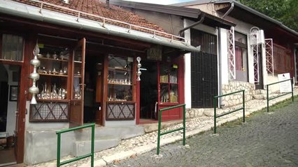 Bakırcılık Geleneğini Geleceğe Taşıyan Saraybosnalı Baba-kız