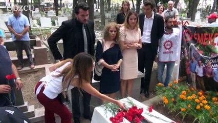 Tarık Akan mezarı başında anıldı