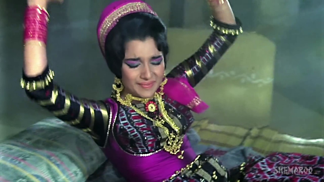 Bhor Hote Kaaga Pukaare - Asha Parekh - Sunil Dutt.