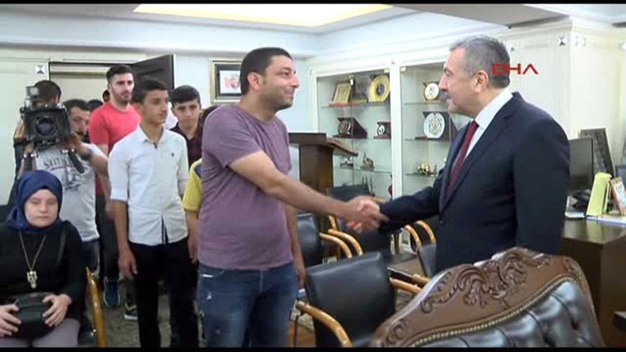 Yedi Şehirden Yedi Tepeli Şehre"