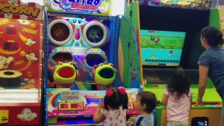 Kids Arcade Games Plastic Balls Game Splash the Ducks Game Chuck E Cheeses Part 3 ZMTW