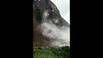 Une montagne entière s'effondre après des pluies torrentielles