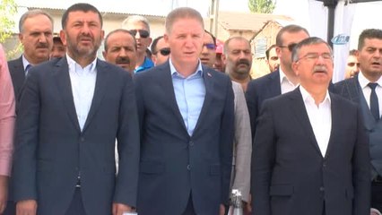 Bakan Yılmaz: "Alevi Kardeşlerimizin Sorunları Bizim Sorunlarımız"