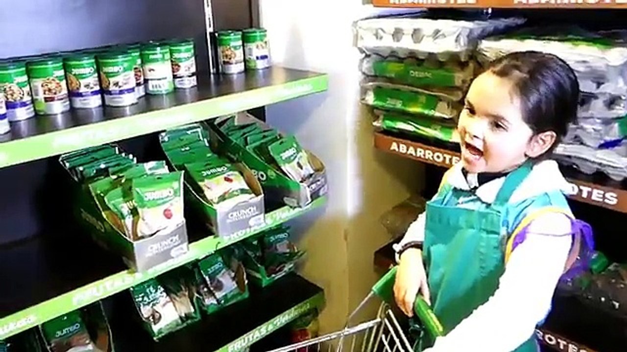 La Patrulla de Niños trabaja en el Supermercado! Jumbo Kidzania Santiago