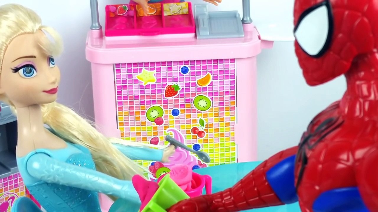 FROZEN ELSA E HOMEM ARANHA VÃO SE CASAR??! NOVELA FROZEN PORTUGUES