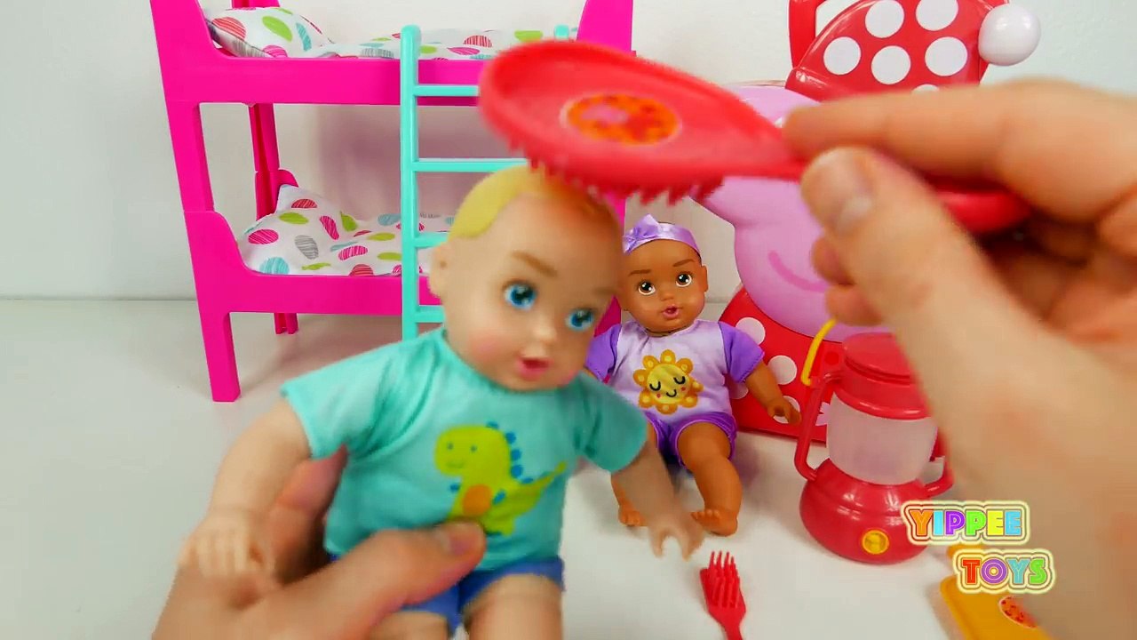 Peppa Pig Night Time Carrying Case and Baby Doll Bunk Beds