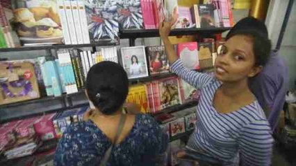 Esrilanqueses acuden a la Feria Internacional del Libro de Colombo