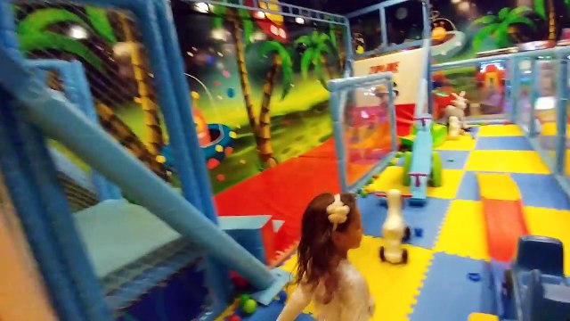 She Mall playland oyun alanında keyifli yarışmalar , eğlenceli çocuk videosu