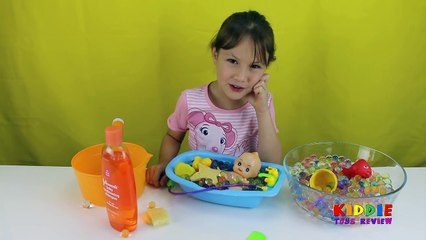 ORBEEZ BATH with GIANT BABY MOMMY Playtime in the Bath Kids Video Orbeez Video Fun Kiddie ToysReview