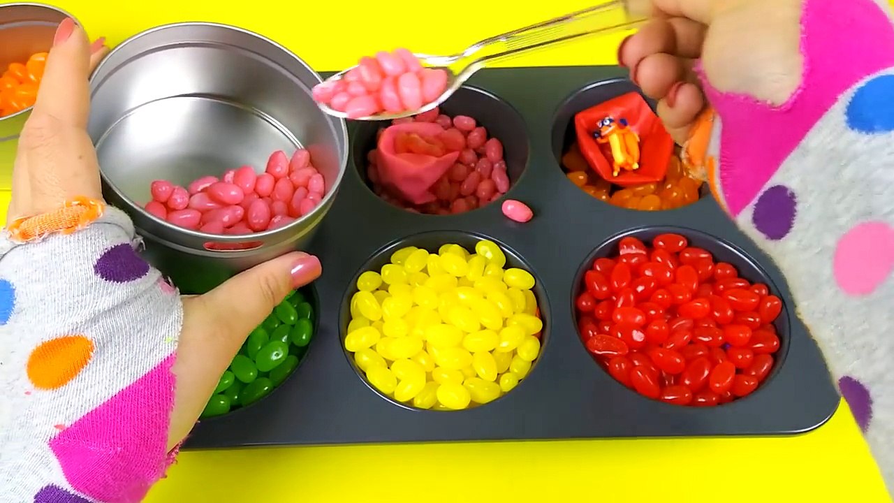 Learn Colors for Kids with Toy Surprises Dora + Peppa Pig
