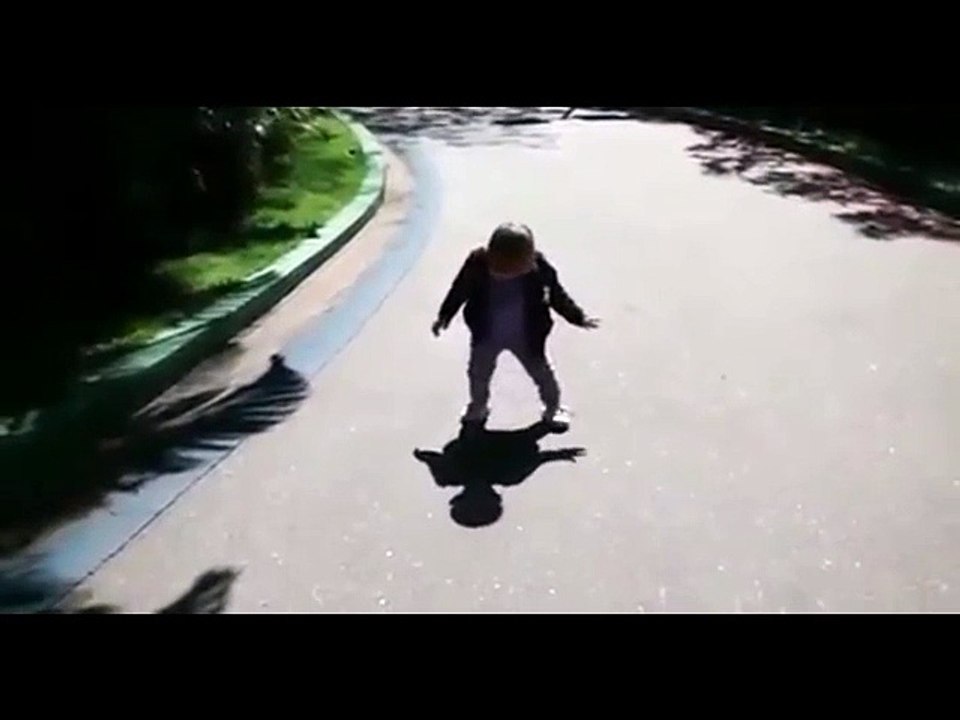 Funny Baby Fear for About his Shadow + {WhatsApp Videos + Latest Funny Videos Clips Of The Year]