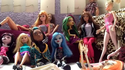 Vida de boneca 1 (stop motion Monster High-Barbie)