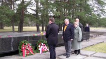 возложение цветов Саласпилсский мемориал 11 апреля 2017 года Латвия