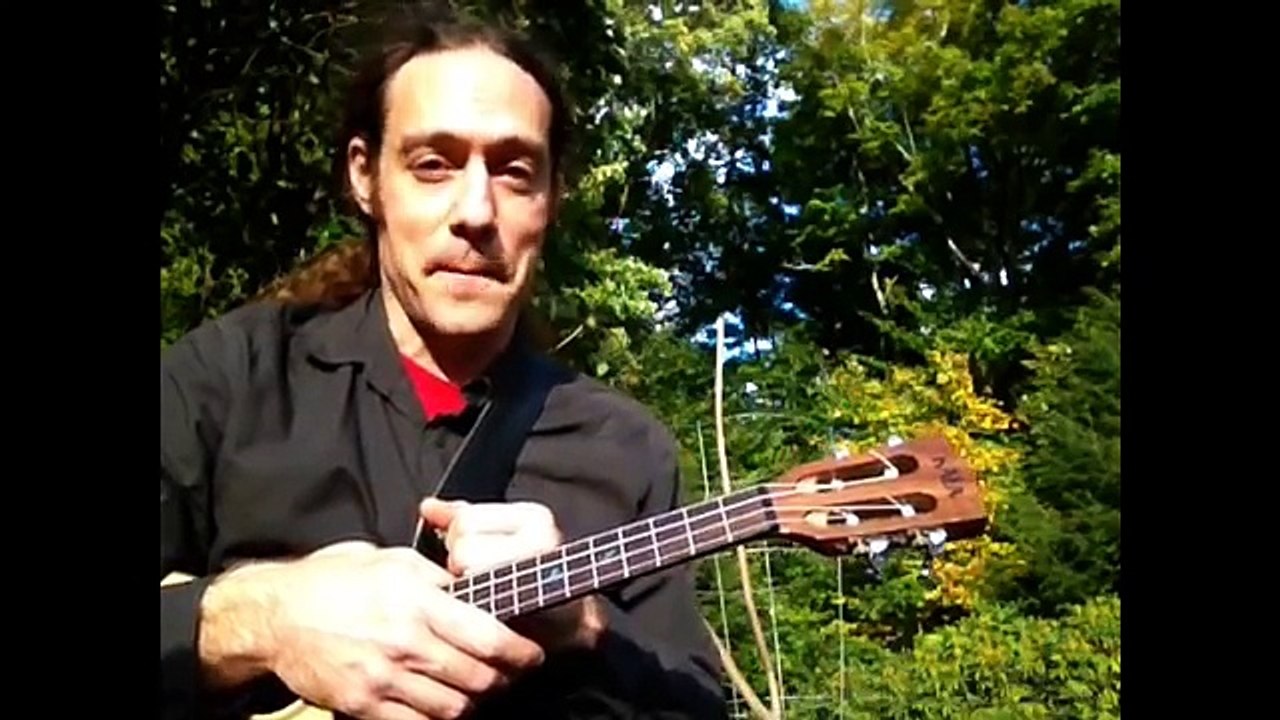 Ukulele Lesson: Easy & Funky Strum: Hotel California || Stuart Fuchs