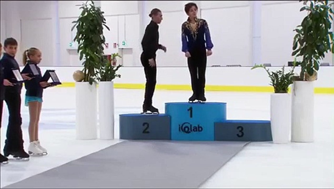 Lombardiatrophy2016 Shoma Uno victory ceremony