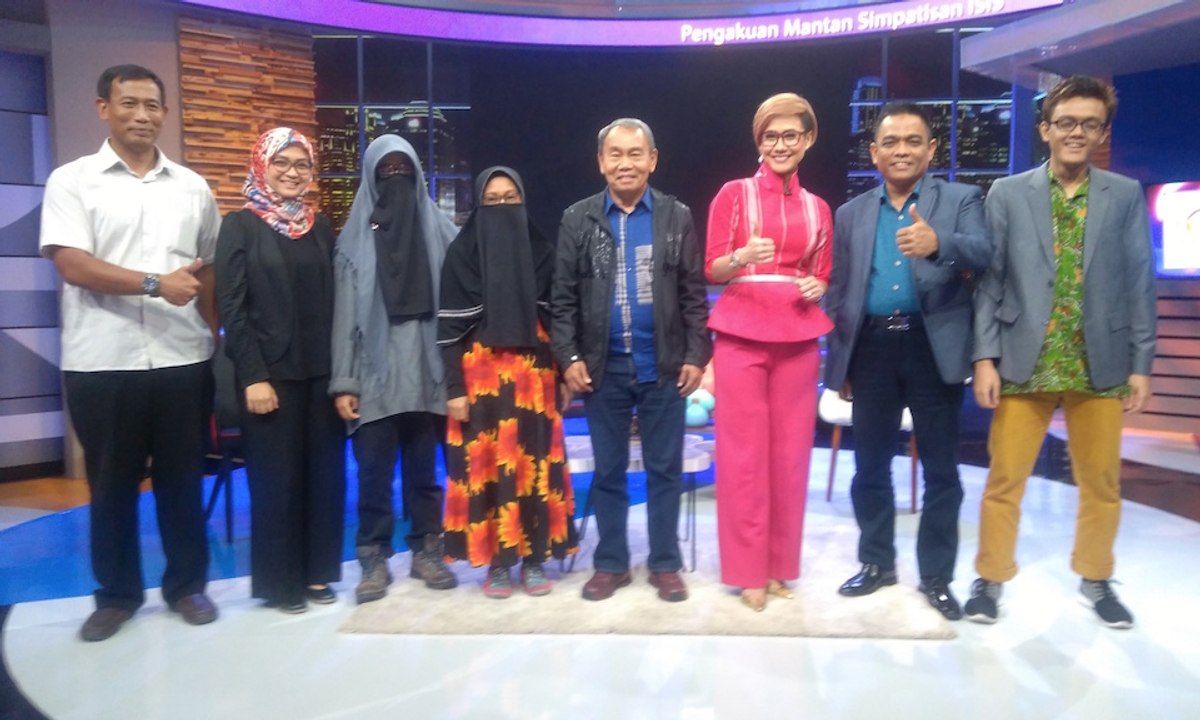 Pengakuan Simpatisan ISIS [360 camera] - ROSI (Bag. 1)