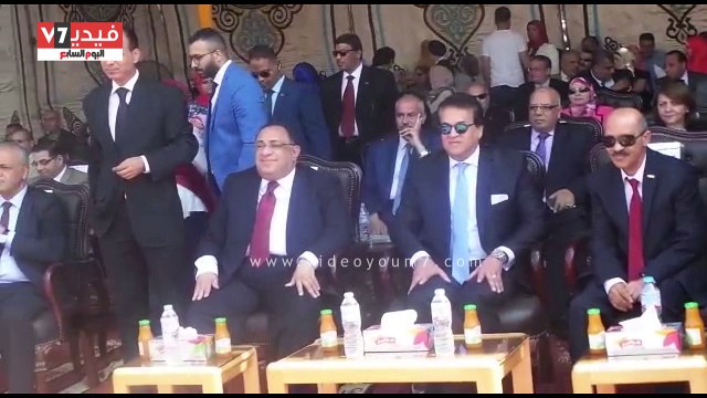 أداء السلام الجمهورى فى جامعة حلوان بقيادة وزير التعليم العالى